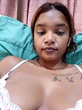 Snapshot of Indianqueen03 chatting on February 11, 2025, 12:15 pm Indianqueen03 online show from February 11, 2025, 12:15 pm
