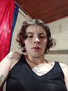 pretty cristal69 online show from December 14, 2025, 12:22 pm