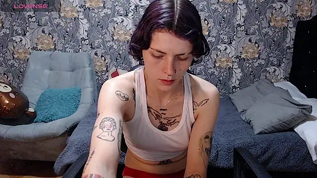 pretty cristal69 online show from June 27, 2026, 12:27 am