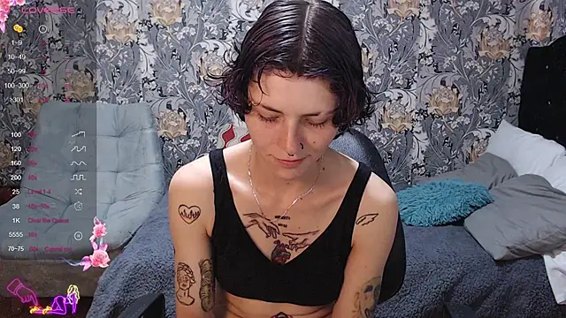 pretty cristal69 online show from June 28, 2026, 6:36 pm