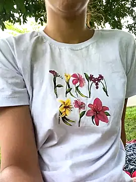 marianna1- online show from November 27, 2025, 2:28 pm