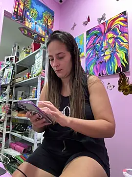 Snapshot of Rousse92 chatting on November 19, 2025, 11:05 pm Rousse92 online show from November 19, 2025, 11:05 pm