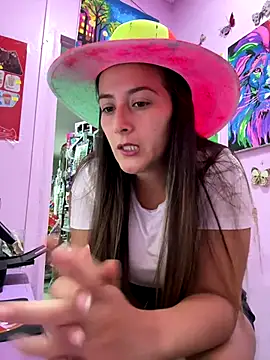 Snapshot of Rousse92 chatting on November 15, 2025, 12:03 am Rousse92 online show from November 15, 2025, 12:03 am