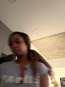 Your Paris online show from September 13, 2025, 1:44 pm