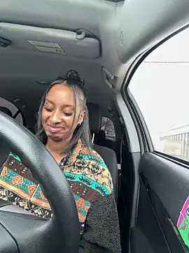 Your Paris online show from April 4, 2026, 8:37 pm