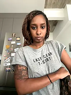 Your Paris online show from September 20, 2025, 3:39 pm