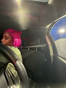 Your Paris online show from February 11, 2026, 1:05 am