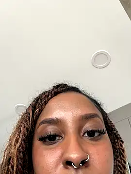 Your Paris online show from October 25, 2025, 6:08 pm