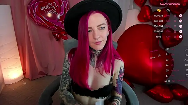 Snapshot of Roxy_____ chatting on February 14, 2025, 2:39 am Roxy online show from February 14, 2025, 2:39 am