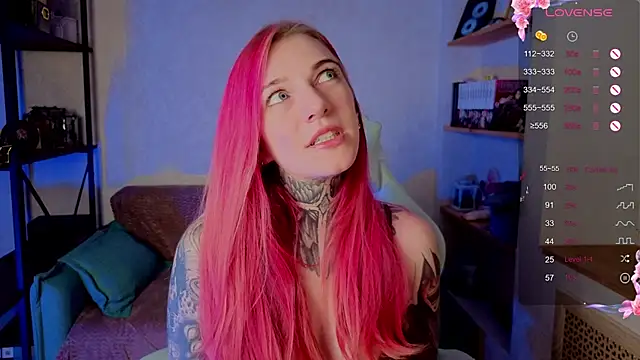 Snapshot of Roxy_____ chatting on September 12, 2025, 9:25 pm Roxy online show from September 12, 2025, 9:25 pm