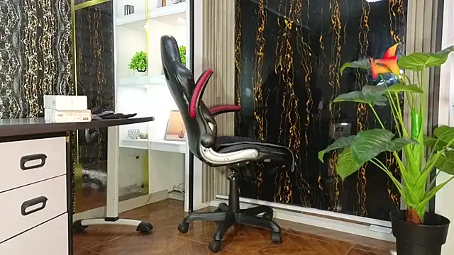 MissEscarleth online show from November 14, 2025, 2:59 am