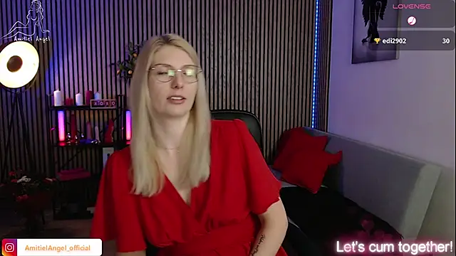 Snapshot of Amitiel_Angel chatting on March 21, 2025, 8:18 pm Amitiel Angel online show from March 21, 2025, 8:18 pm