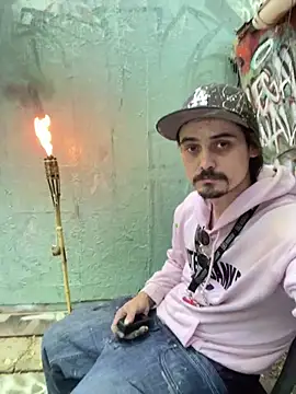 JustTylerr online show from June 9, 2026, 11:00 am