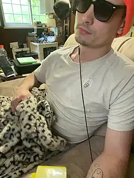 JustTylerr online show from June 21, 2026, 11:49 am