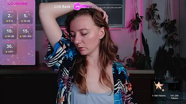 Snapshot of Elly_Helly chatting on September 26, 2025, 7:54 pm Elly Helly online show from September 26, 2025, 7:54 pm