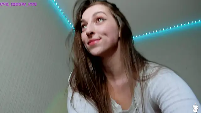 Snapshot of Meow_Eva_Meow chatting on January 10, 2025, 12:17 am Meow Eva Meow online show from January 10, 2025, 12:17 am