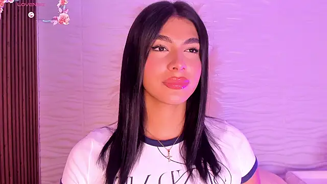 IsabelleFoxx  online show from February 20, 2026, 9:39 pm