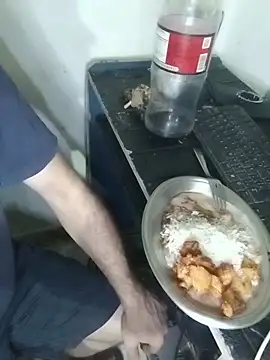 Snapshot of pikalindaxx chatting on February 25, 2026, 3:56 pm pikalindaxx online show from February 25, 2026, 3:56 pm