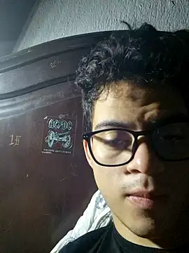 Josudaln2 online show from November 12, 2025, 2:32 pm