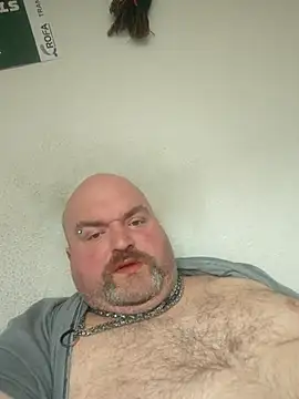 fickmonster2024 online show from March 21, 2025, 7:00 am