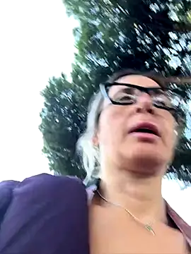 Snapshot of casalinga88 chatting on October 15, 2025, 11:07 am casalinga88 online show from October 15, 2025, 11:07 am