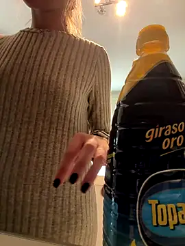 Snapshot of casalinga88 chatting on October 26, 2025, 10:48 am casalinga88 online show from October 26, 2025, 10:48 am