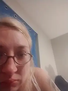 xWhoreAbleX Pika online show from March 3, 2026, 2:40 am