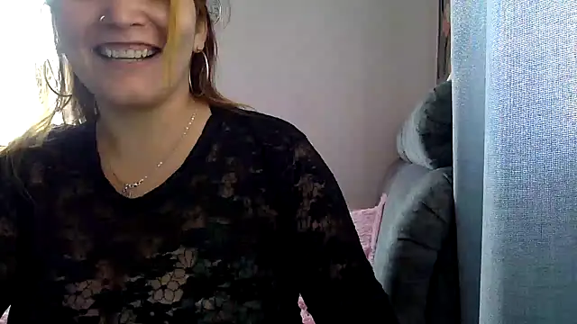 Snapshot of tara_rios chatting on December 11, 2024, 7:36 pm tara rios online show from December 11, 2024, 7:36 pm