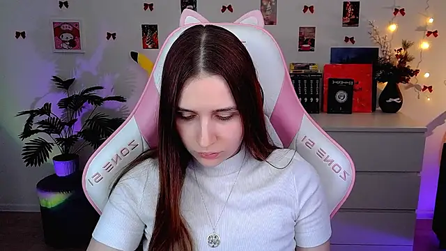 Snapshot of AliceCharmy chatting on March 3, 2026, 4:03 pm AliceCharmy online show from March 3, 2026, 4:03 pm