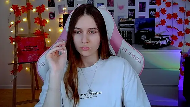 AliceCharmy online show from November 28, 2025, 7:08 am