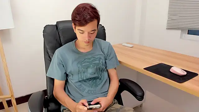 bunny maxi online show from December 4, 2025, 12:48 pm