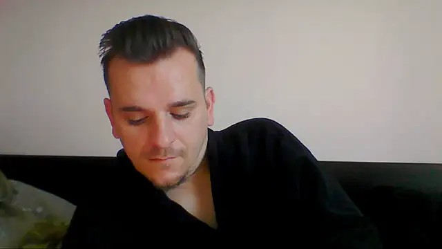 Huge cock22cm online show from April 19, 2026, 5:41 am