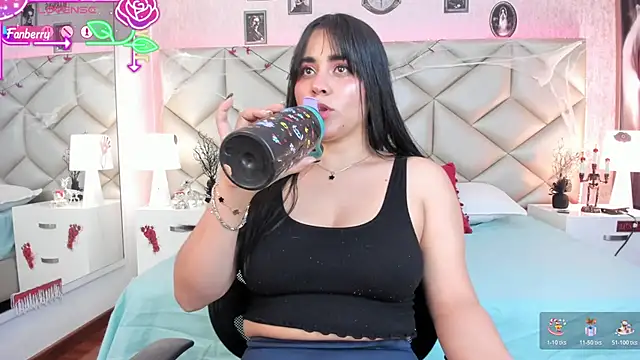 Snapshot of Brenda_Garcia chatting on November 4, 2025, 8:12 pm Brenda Garcia online show from November 4, 2025, 8:12 pm