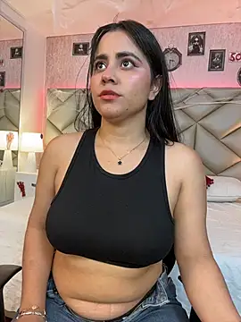 Snapshot of Brenda_Garcia chatting on November 3, 2025, 3:01 am Brenda Garcia online show from November 3, 2025, 3:01 am