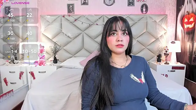 Snapshot of Brenda_Garcia chatting on October 18, 2025, 7:16 pm Brenda Garcia online show from October 18, 2025, 7:16 pm