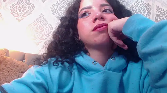 EmmaCowperr online show from February 20, 2025, 7:19 pm