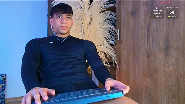 Josep Davies online show from October 27, 2025, 9:16 pm