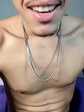 MicaelRian69 online show from March 15, 2025, 8:43 pm