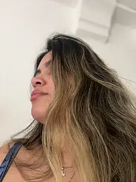 melanny10 online show from February 21, 2025, 10:39 am