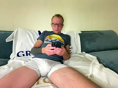 mouser21212 online show from October 31, 2025, 1:46 am