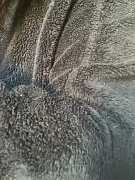 Luccreccia  online show from November 21, 2025, 10:03 am