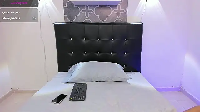 katybabyg online show from September 24, 2025, 12:11 pm