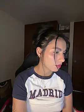 Snapshot of Dahian-peach chatting on June 11, 2026, 12:32 am Dahian-peach online show from June 11, 2026, 12:32 am
