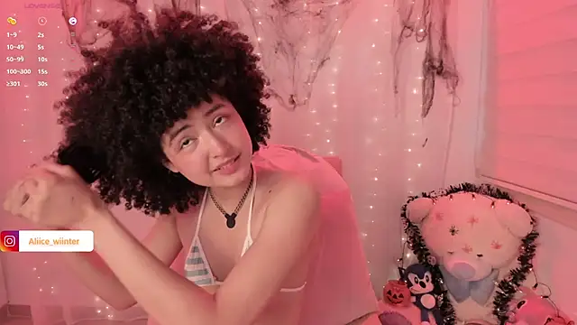 Alice winter  online show from October 23, 2025, 7:12 pm