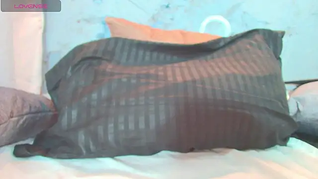 Natasha Colins1 online show from March 7, 2025, 4:11 pm