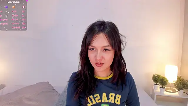 Snapshot of isa_molly chatting on February 13, 2025, 10:00 pm isa molly online show from February 13, 2025, 10:00 pm
