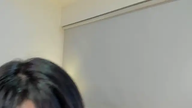 Snapshot of isa_molly chatting on February 3, 2025, 10:32 pm isa molly online show from February 3, 2025, 10:32 pm