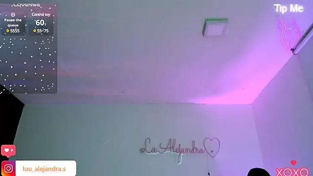 Snapshot of alee_lenoxx chatting on February 16, 2025, 5:37 am alee lenoxx online show from February 16, 2025, 5:37 am
