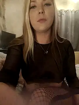 Kinkymilf56 online show from February 18, 2025, 7:09 pm