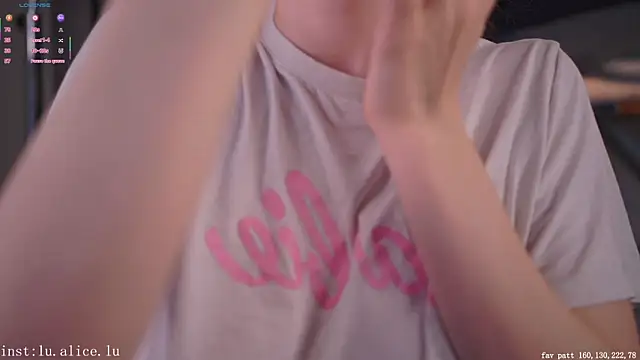 alicelu  online show from April 18, 2026, 6:27 am